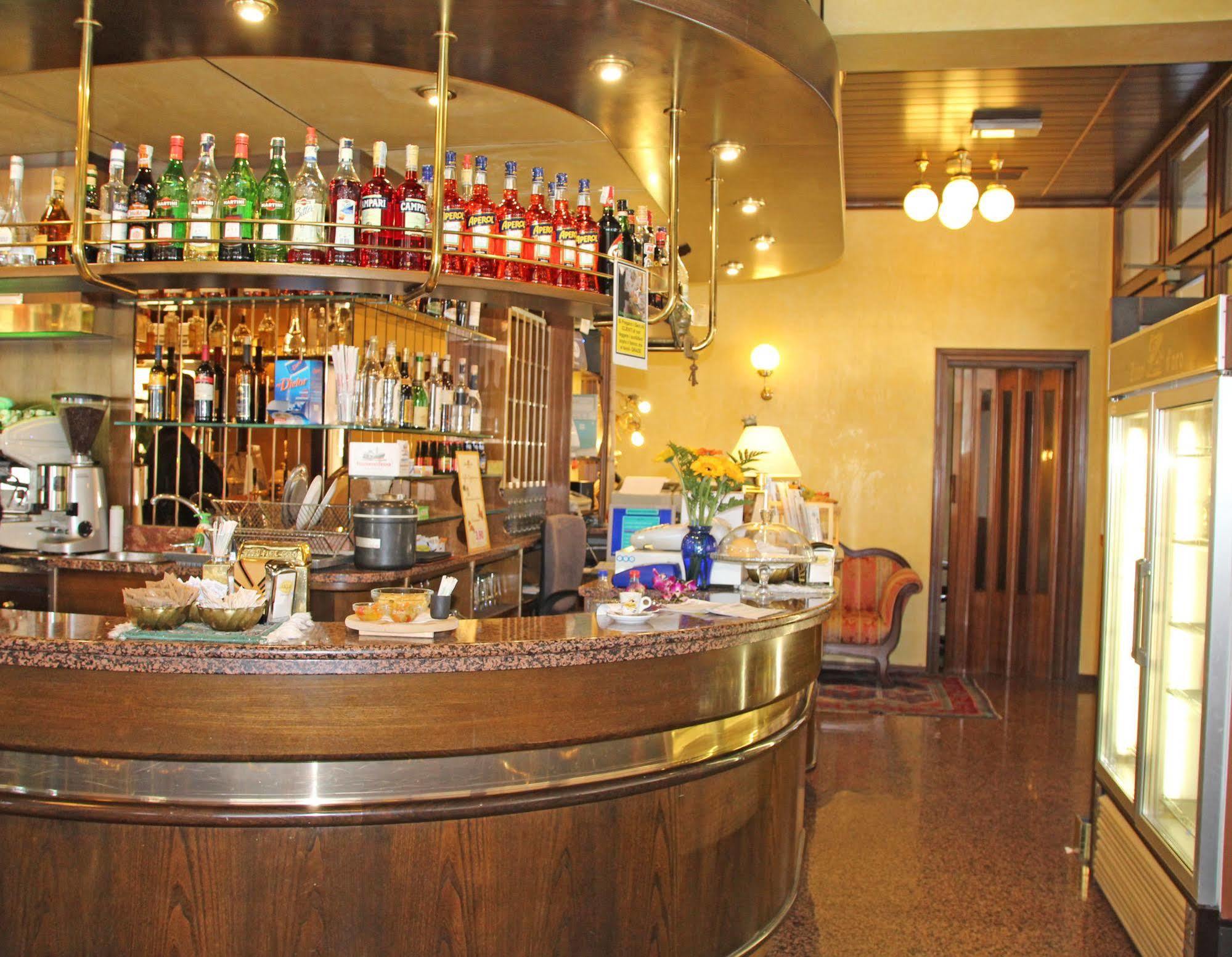 Albergo Ristorante Leon D'Oro Noventa di Piave Exterior foto